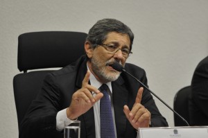 Governo cassa aposentadoria de Sérgio Gabrielli, ex-presidente da Petrobras