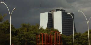 Frente fria traz chuva ao RS neste sábado