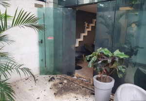 Bombas explodem na produtora do Porta dos Fundos, no Rio de Janeiro
