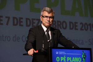 Ortopedista do Moinhos de Vento é eleito presidente da ABTPé. José Antônio Veiga Sanhudo tem atuação destacada especialmente no atendimento a pacientes com diabetes