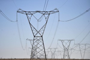 Leilão de transmissão de energia registra deságio recorde de 60,3%