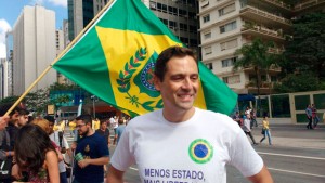 Porto Alegre: Deputado Luiz Philippe lança  “Por que o Brasil é um país atrasado?” e desvenda os bastidores da política em conversa nesta sexta-feira