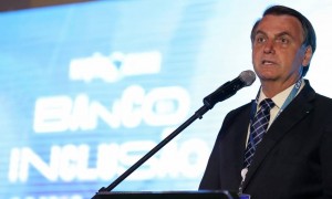 Bolsonaro diz que ministros agem 'como voluntários'