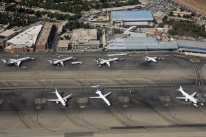 Empresas redirecionam voos para evitar espaço aéreo no Oriente Médio