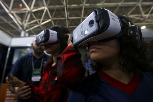 Humanos artificiais marcam maior feira de tecnologia do mundo