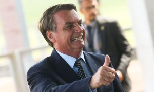 Sem citar vídeo contra Congresso, Bolsonaro diz que troca mensagens de 'cunho pessoal'; O Estado de S.Paulo