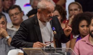 LULA CONTINUA SEM QUERER PAPO COM ALGUNS PRESIDENTES DE PARTIDOS DE OPOSIÇÃO