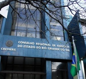 CREMERS É CONTRA A REALIZAÇÃO DE PROCEDIMENTOS CIRÚRGICOS POR NÃO MÉDICOS