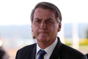 Em meio a crise, Bolsonaro diz que governo poderá suspender dívidas de estados com a União