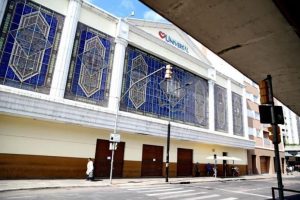 Fiscalização fecha Igreja Universal em Porto Alegre por descumprir decreto de evitar aglomeração, por Kathlyn Moreira/GauchaZH