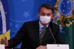 Em pronunciamento, Bolsonaro critica fechamento de escolas, ataca governadores e culpa mídia; por Ricardo Della Coletta/Folha de São Paulo