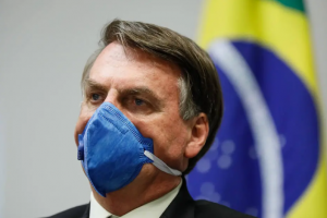 Vamos ouvir governadores, diz Bolsonaro após chamá-los de 'exterminadores de empregos'