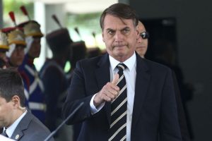 CORONAVÍRUS NO PLANALTO: Secretário de Bolsonaro testa positivo para coronavírus; presidente é monitorado; por Jussara Soares/O Estado de S.Paulo