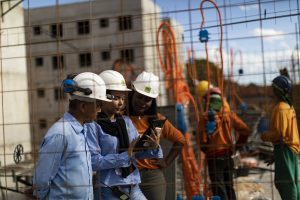 MRV abre seus canteiros de obras e escritórios para estudantes brasileiros