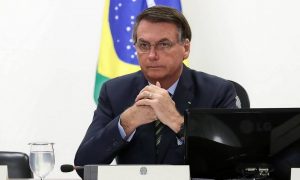 Bolsonaro confirma vale de R$ 600 para trabalhador informal