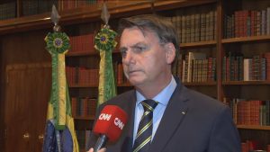 'Maia tem de me respeitar como chefe do Executivo', diz Bolsonaro; da CNN, em Brasília