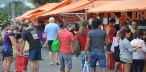 Feiras de Porto Alegre têm respeitado normas contra a Covid-19, avalia secretaria; Correio do Povo