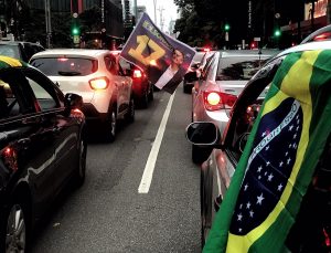 Carreata pede fim da quarentena em São Paulo; do Metro Jornal