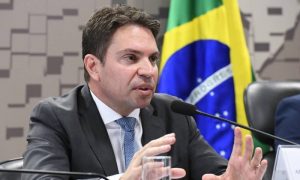 STF: Nomeação de Alexandre Ramagem é suspensa por Alexandre de Moraes