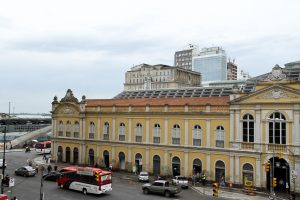 Porto Alegre: Autorizada abertura 24h de comércio de alimentos do Mercado Público