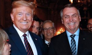 Coronavírus: Nas redes, Bolsonaro imita discurso de Trump na crise sanitária