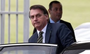 Bolsonaro convoca todos os ministros para reunião no Palácio do Planalto