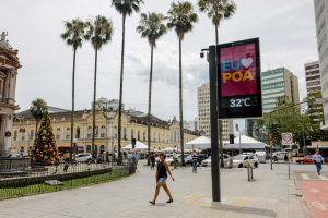 Porto Alegre: Prorrogado prazo inicial para instalação de relógios de rua