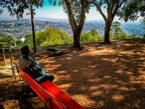 Porto Alegre: Teresópolis ganha área de contemplação com vista panorâmica da cidade