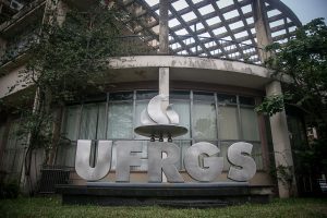 UFRGS prorroga suspensão de atividades presenciais por mais um mês