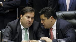 Advogado protocola pedido de mandado de Segurança e acusa Rodrigo Maia e Davi Alcolumbre de tentar golpe para enfraquecer governo