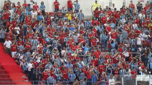 Paixão do brasileiro é coração que cabe mais de um. Pesquisa aponta que mais de 1/3 da torcida divide-se entre dois clubes