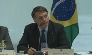 Para procuradores, Bolsonaro pode ter cometido crime de advocacia administrativa em pressão para trocas na PF; O Globo