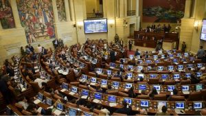 Congresso da Colômbia aprova prisão perpétua para estupradores e assassinos de crianças; RFI