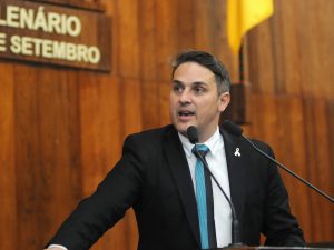 Deputado Zucco propões IPVA em 12 vezes