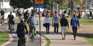 Com Orla e parques isolados, zona Sul de Porto Alegre tem aglomerações à beira do Guaíba; Correio do Povo