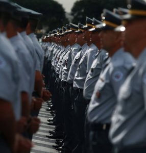 Governo revisa conteúdo e reduz cursos para policiais; O Estado de São Paulo