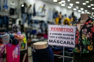 ‘Porto Alegre não é uma ilha’, diz médico, sobre reabertura do comércio na cidade; Sul 21