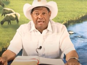MPF quer que pastor pague indenização por prometer cura da covid-19