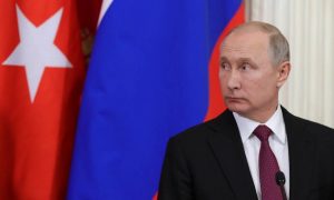 Rússia registra a primeira vacina contra Covid-19 do mundo, anuncia Putin; O Globo