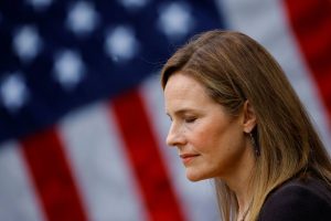 Trump indica Amy Coney Barrett para Suprema Corte