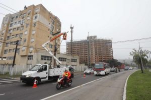 Porto Alegre: Prefeitura muda regras para aprovar projetos envolvendo iluminação pública