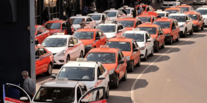 Taxistas de Porto Alegre têm metade da frota parada e observam retomada lenta; Correio do Povo