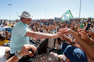 Pandemia congela tradições e esquenta rivalidade entre Lula e Bolsonaro no sertão; Folha de São Paulo