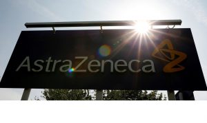 AstraZeneca anuncia retomada de testes de vacina contra covid-19