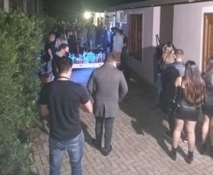 RS: Brigada Militar e Prefeitura encerram festa clandestina em Gramado