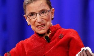 Morte da progressista Ruth Bader Ginsburg abre caminho para Trump indicar novo juiz para a Suprema Corte