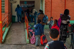 Porto Alegre inicia retomada da educação na segunda-feira