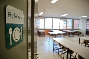 Prefeitura de Porto Alegre exige que diretores implementem e fiscalizem medidas para volta às aulas; Sul 21