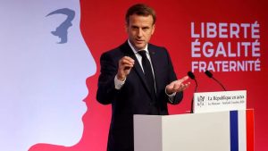 Em plano contra islamismo radical, Macron diz que vai combater os que “negam as leis da República”; RFI