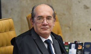 Gilmar Mendes aponta “telhado de vidro” de quem critica monocráticas. Ministro participou de evento virtual promovido pelo portal Conjur